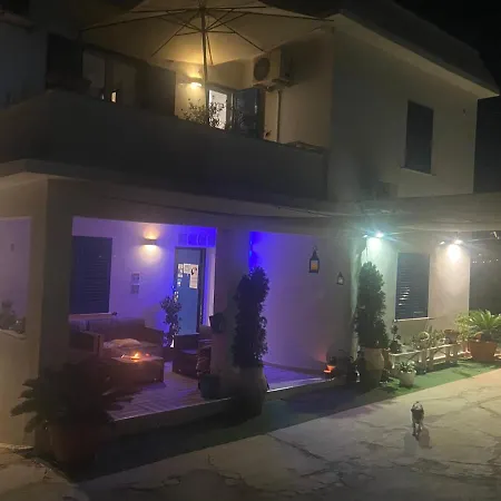 Oda ve Kahvaltı Locazione Turistica Il Tucano