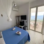 Locazione Turistica Il Tucano Bed and Breakfast 4*