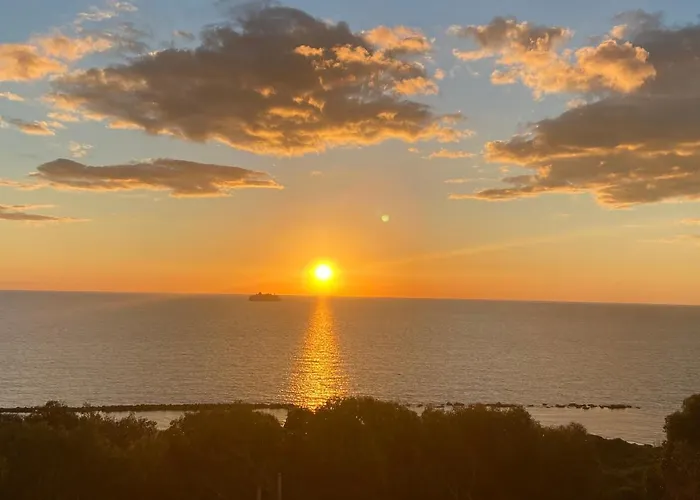 فندق مبيت وإفطار Locazione Turistica Il Tucano أغريجنتو